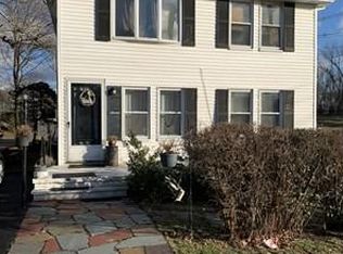 7 Strafford Rd APT 1, Westwood, MA 02090