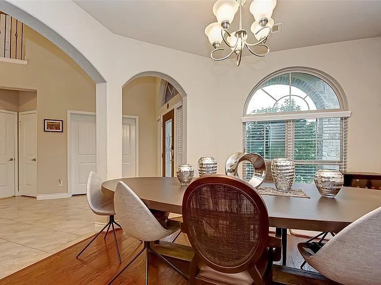 24510 Rossmore Hill Ct — Photo 3