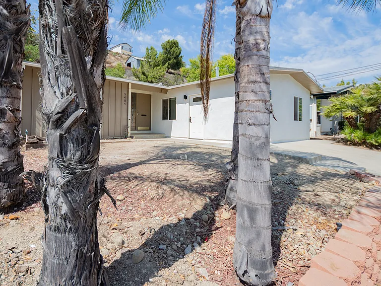 5484 Baja Dr — Photo 12