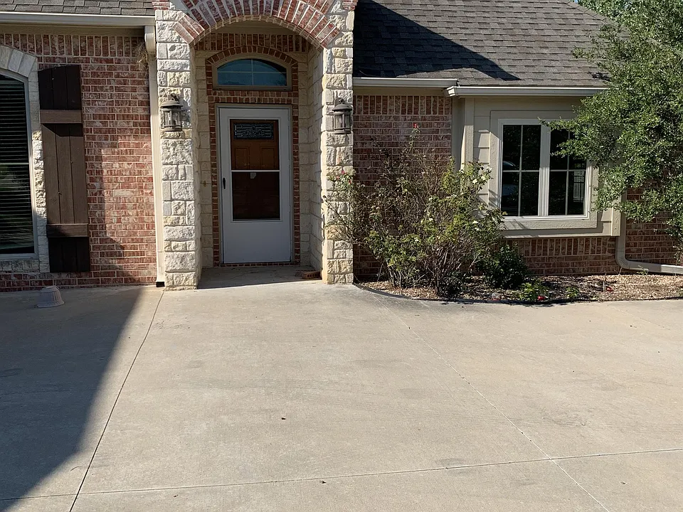 900 Cypress Dr