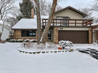 1310 Oak Hill Rd, Downers Grove, IL 60515