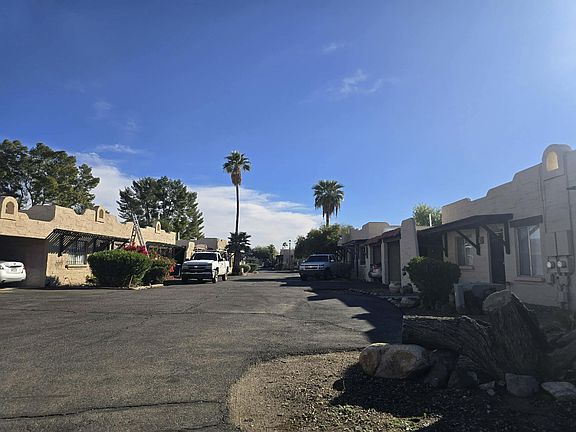 4th image of 1945 W Amy Dr