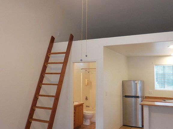 2nd image of 4455 Hollister Ave APT 5