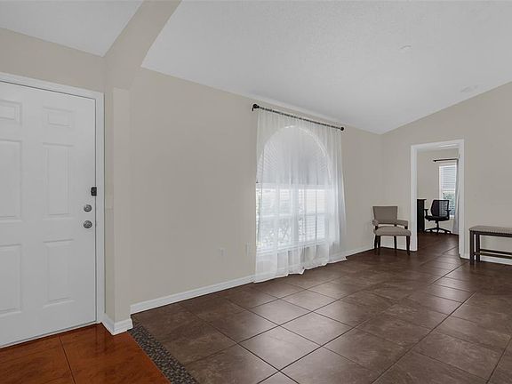 4th image of 762 TOULON DRIVE