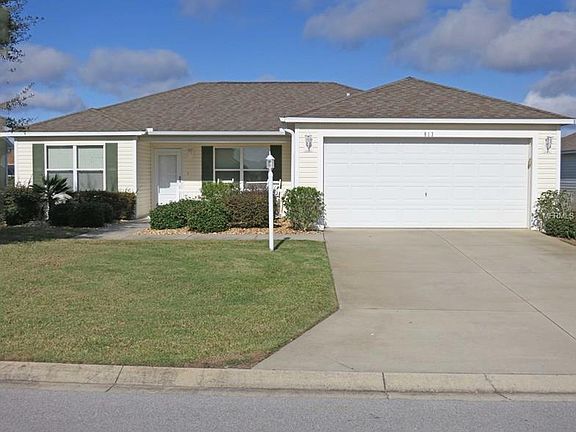 2nd image of 813 Bartlet Ln