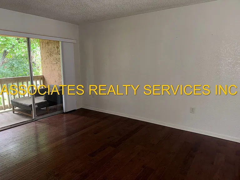 1810 NW 23rd Blvd #151 — Photo 6