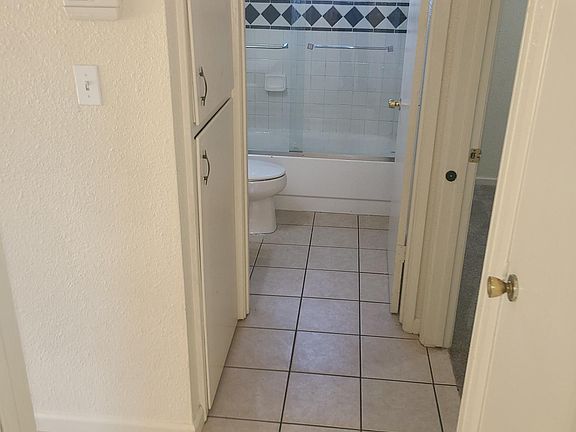 5th image of 2072B 20th St