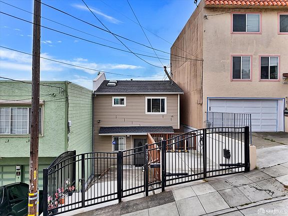 2nd image of 2937 Griffith St