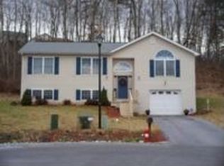 123 Orion Pl, Martinsburg, WV 25404