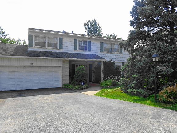 3rd image of 9099 Forest Dr