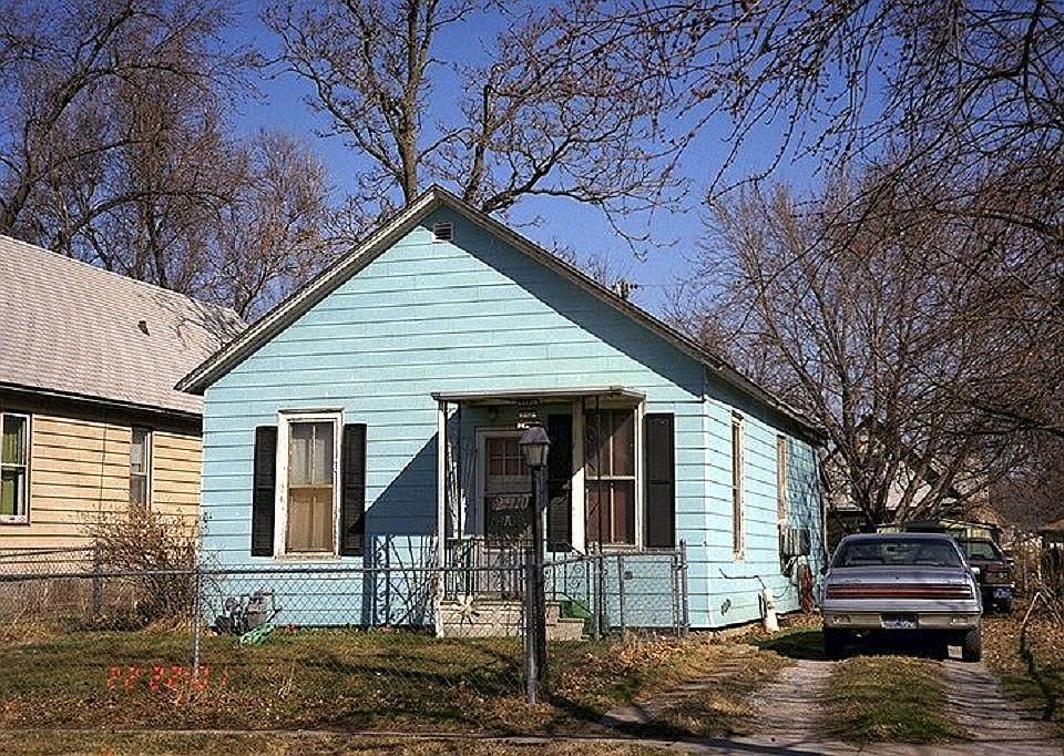 2nd image of 2910 D Ave