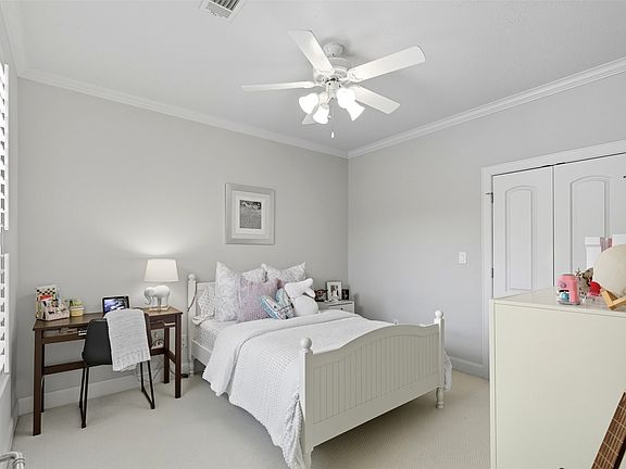 3rd image of 1044 Memorial Village Dr #1044