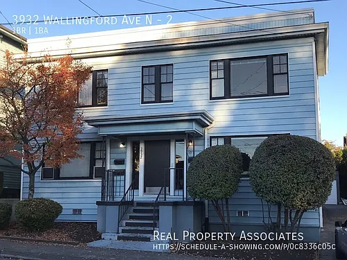 3932 Wallingford Ave N Photo 1