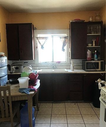 5th image of 11137 Brockway Ave