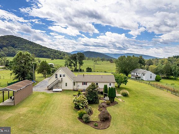2nd image of 1207 Buck Mountain Rd