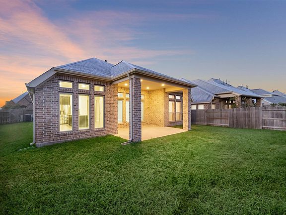 3rd image of 3316 Chandler Hollow Ln