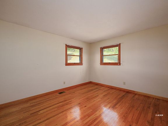 5th image of 17 Beech Grove Rd
