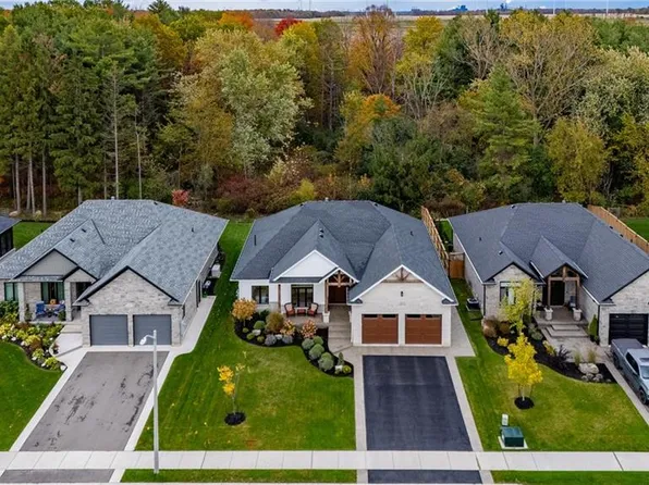 120 Newport Ln, Pt Dover, ON N0A 1N7