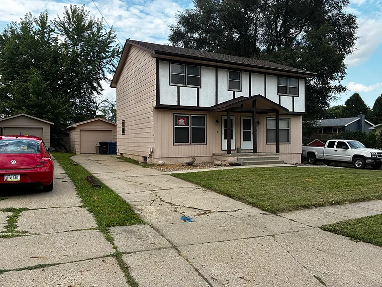 1205 Randolph St — Photo 1