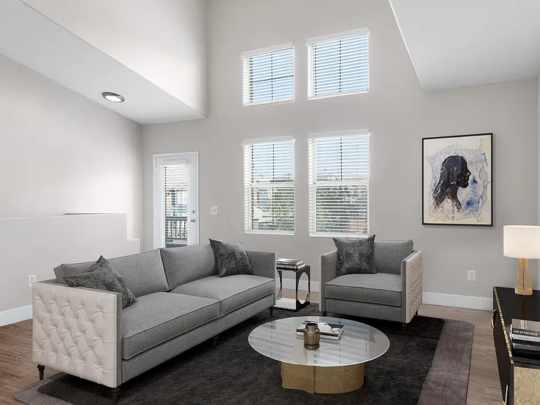 Verona Apartments — Photo 3