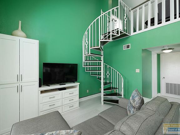 4th image of 1323 Harbor Island Dr #138