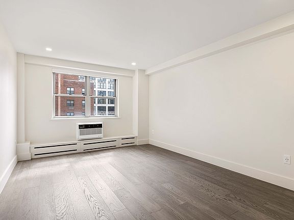 5th image of 60 E 12th St APT 7B