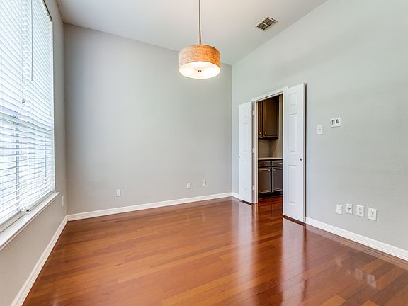 2nd image of 9512 Saddle Dr