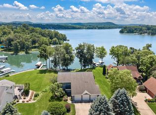 E12805 W Point Dr, Merrimac, WI 53561