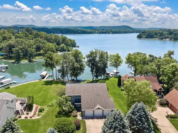E12805 W Point Dr, Merrimac, WI 53561