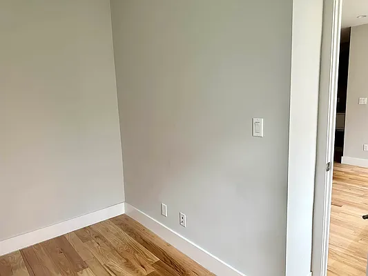 Rented by Premier One Realty LLC | media 22