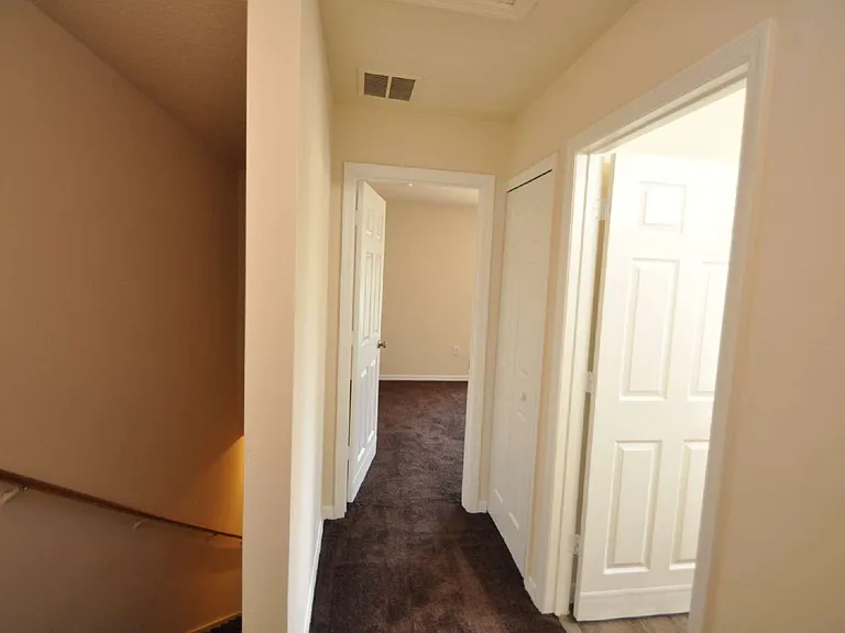 5 Wells Pl #A — Photo 30