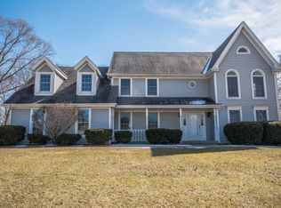 11N055 Capulet Cir, Elgin, IL 60124