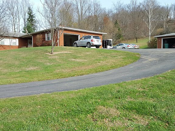 2nd image of 2694 Benedum Dr