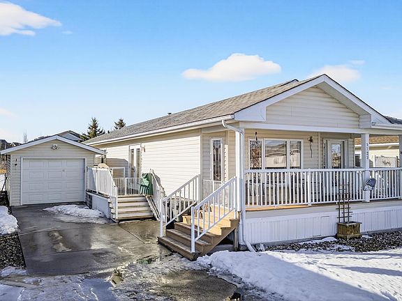 2nd image of 1727 Jubilee Loop