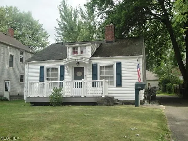 620 E Ford Ave photo 1