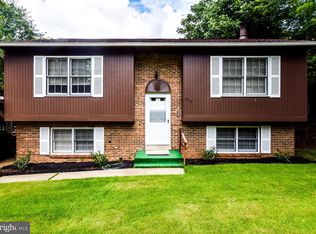 808 Forest Dr S, Fort Washington, MD 20745