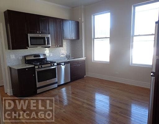 1st image of 925 N Ashland Ave