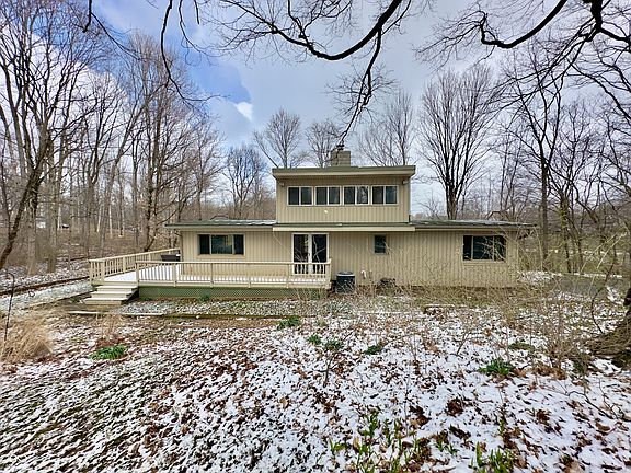 2nd image of 5519 Shelbyville Rd