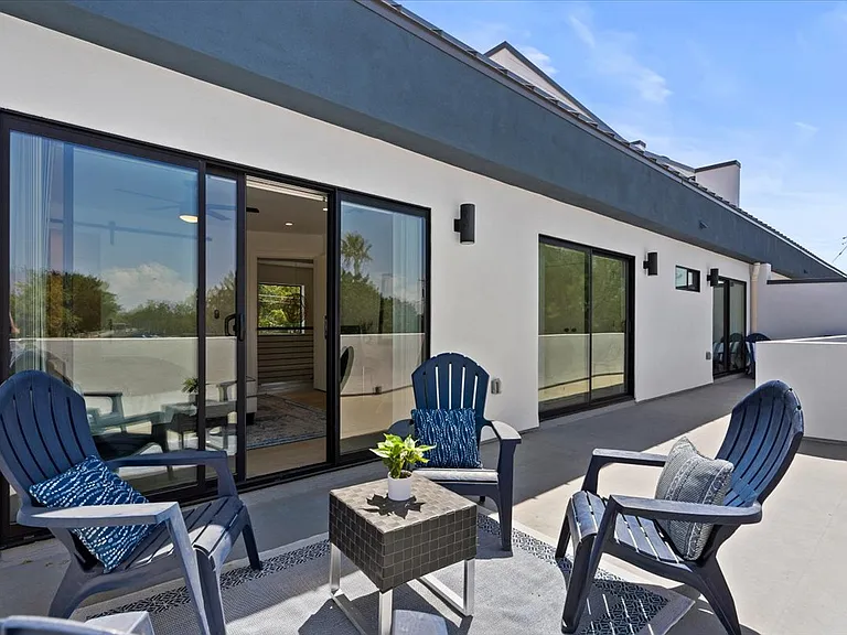 230 W Monterosa St — Photo 40