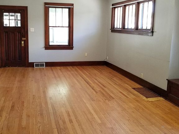 3rd image of 3103 Avenue B