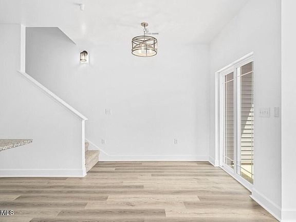 3rd image of 1038 E Main St #104