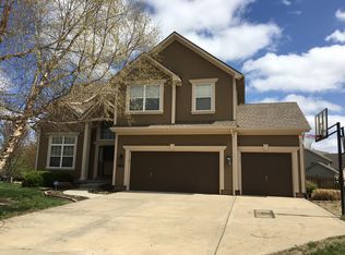 2500 SW Samuel Ln, Lees Summit, MO 64081