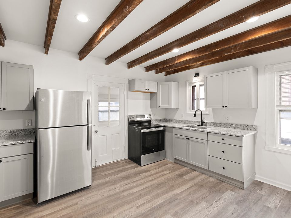 1st image of 301 S Braddock St #1