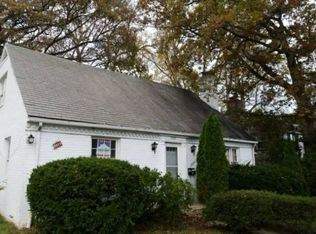 5311 Roosevelt St, Bethesda, MD 20814