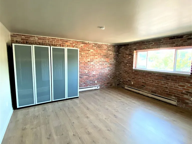 217 S Lincoln St — Photo 13