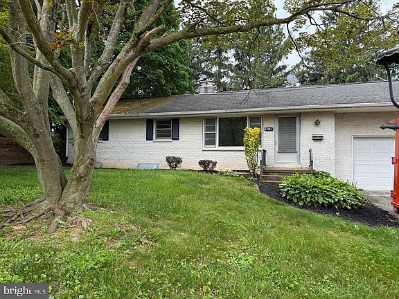 2nd image of 34 Woodland Dr