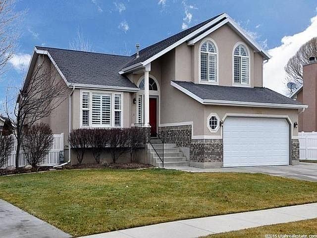 11592 Olive Berry Ln. Front View