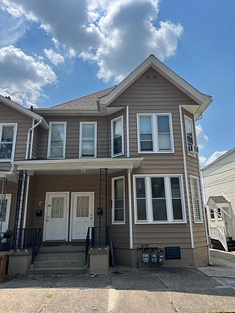 1st image of 318 Harrison Ave #318