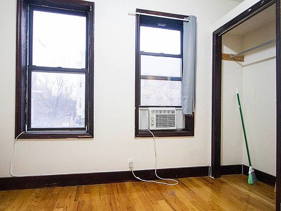 3rd image of 193 Wilson Ave #2R