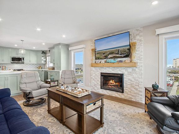 2nd image of 3420 S Fletcher Avenue #401